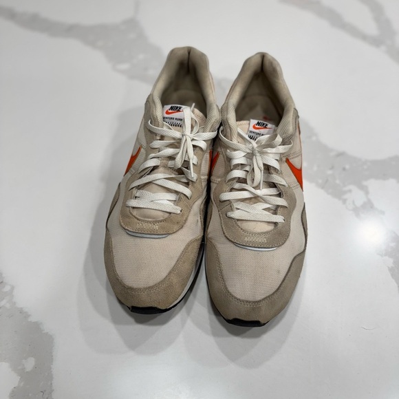 Nike Cream and Red Athletic Shoes - Picture 7 of 7